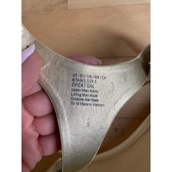 REACTION Kenneth Cole "Great Viber" Gold Women NEW sandal low wedge - Picture 7 of 7